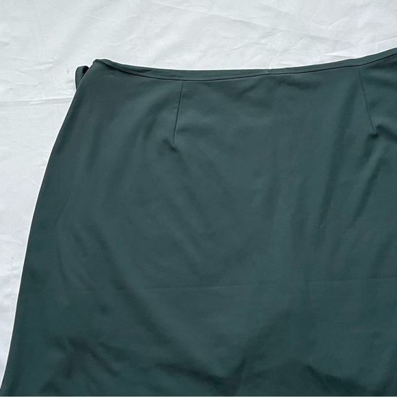 Girlfriend Collective Atlas Weekend Wrap Skort Plus Size 5XL - 47510 - Picture 9 of 16